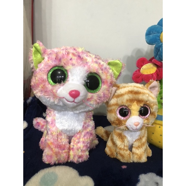 Boneka mata belok Ty mabel kucing