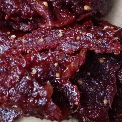 

ⅎ Dendeng sapi manis 400 gr / dendeng sapi empuk dan halal ☚