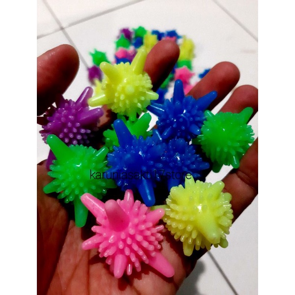 MAGIC LAUNDRY BALL / BOLA KARET PEMBERSIH BAJU PAKAIAN WASHING LAUNDRY BALL