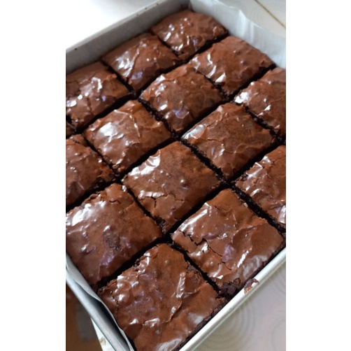 

fudgy brownies original size 20x20cm