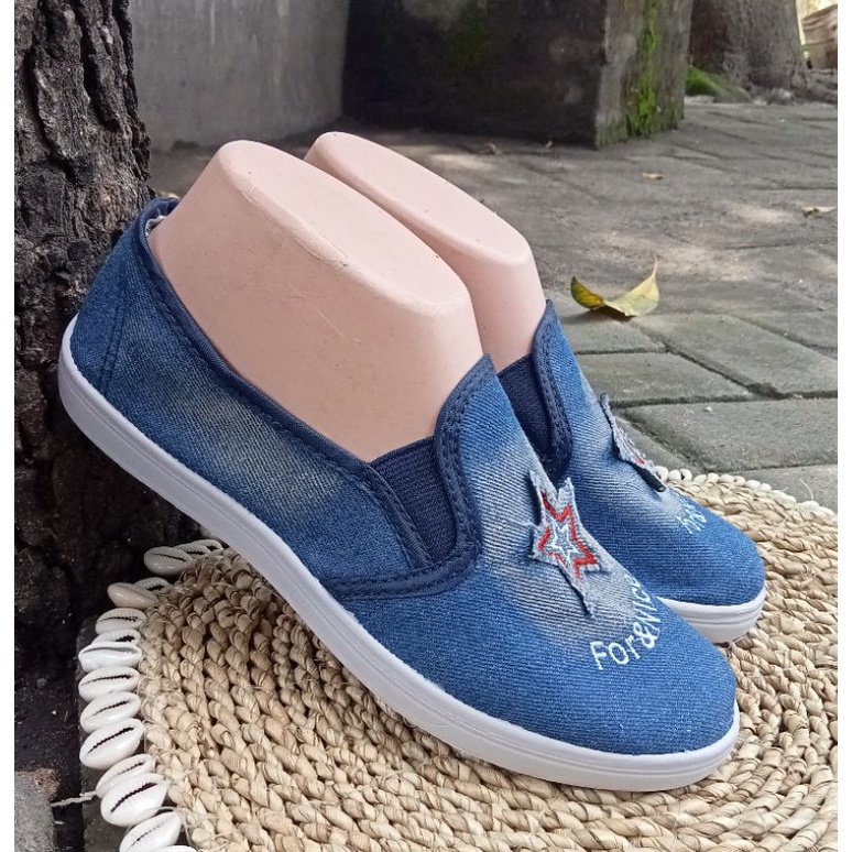 sepatu cewek lokal