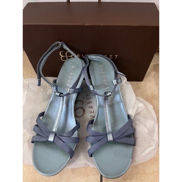 PRELOVED WEDGES EVERBEST