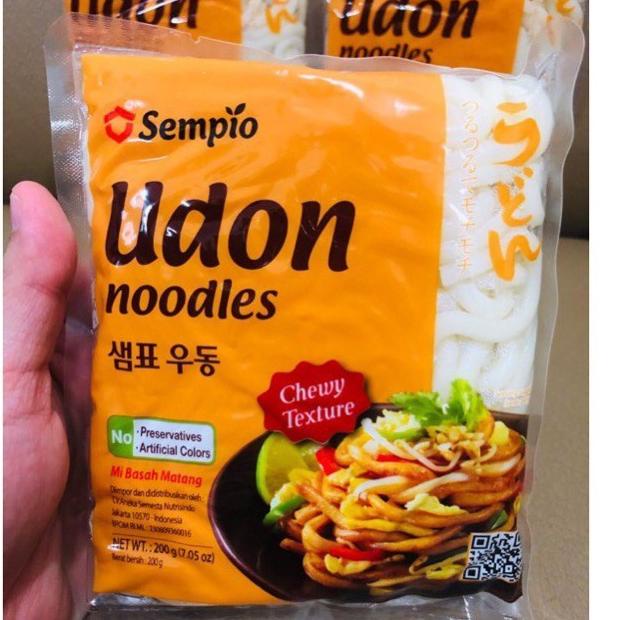 

Sempio Fresh Udon Noodle / Mie Tebal / Mie Udon Instant 200 GR Korea