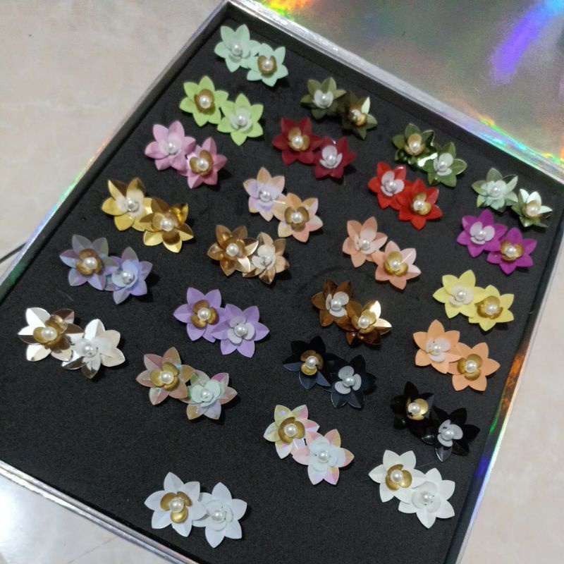 Payet bunga rangkai sequin daun