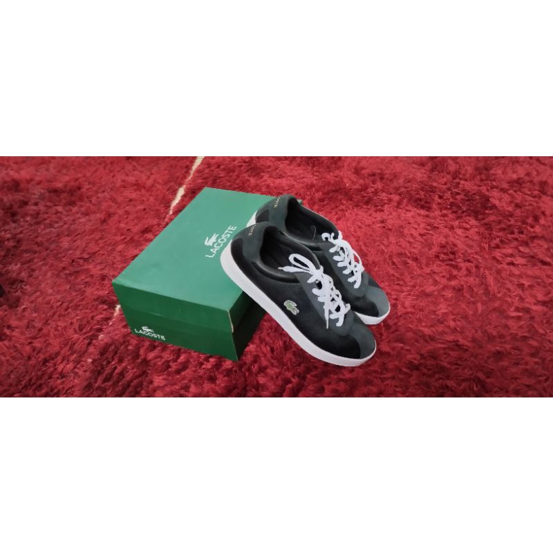 Sepatu Lacoste Hitam. Pria Wanita. 100% Original. Size 42 / 8.