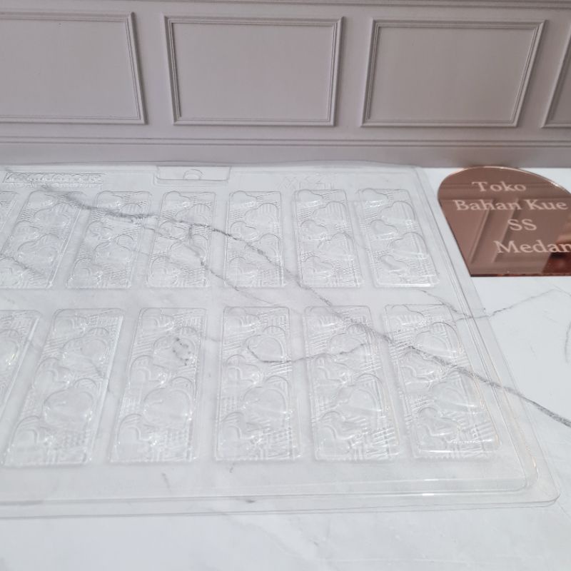 Cetakan Mika Coklat Pagar Love