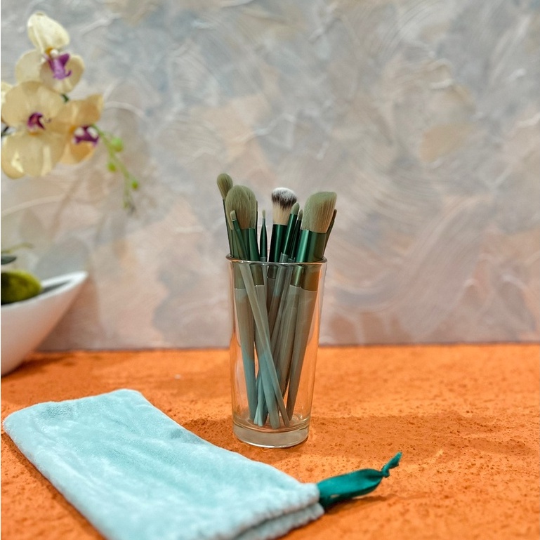 Brush Kuas Makeup - Brush Make Up Kosmetik - Brush Powder Foundation AERA