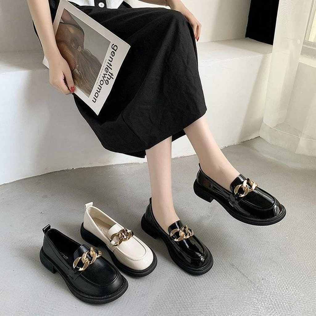 Sepatu Slip On Wanita Elegant Simple Flat Shoes Cewek Polos Mewah Trendy Anti Slip Sepatu Kerja Wanita Kantor