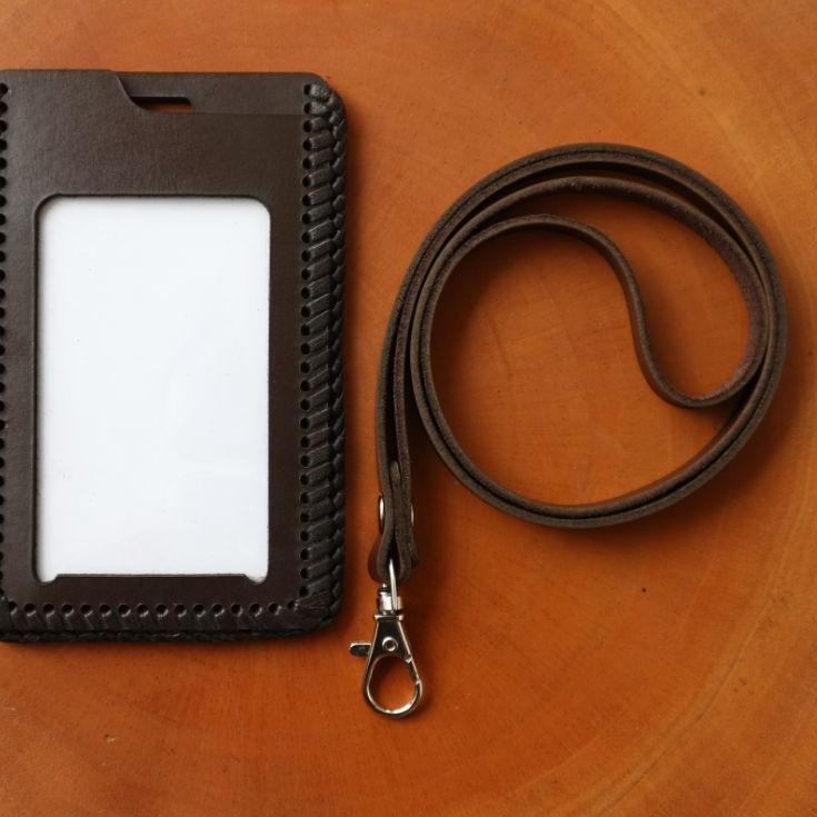 

Terjangkau - NAME TAG HOLDER ID CARD KULIT ASLI | WARNA DARK BROWN