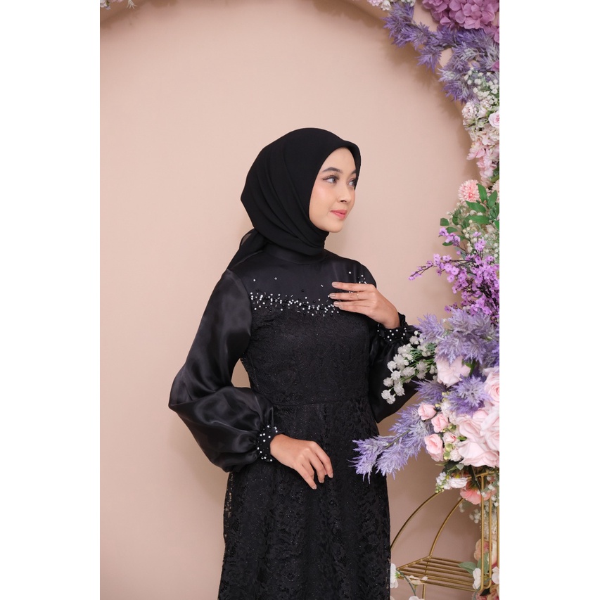 (PRE-ORDER) Rosella Dress Brokat