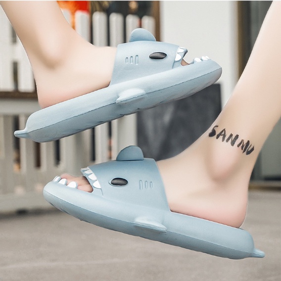 SANDAL HIU TEBAL Bahan Spons Ringan Elastis Unisex Sol Tebal Non-Slip Sendal Slippers Import Wanita Pria Shark 913