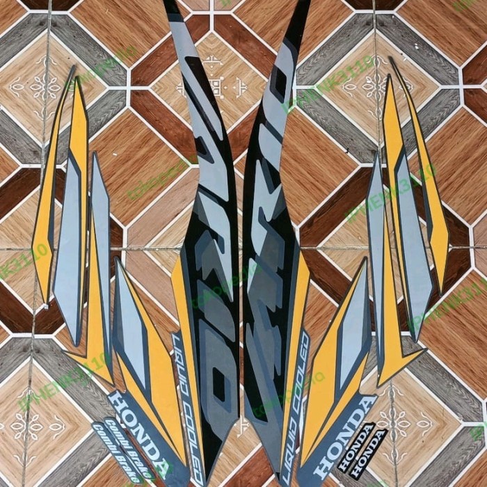 

TERLARIS | STIKER MOTOR HONDA VARIO 125 GOLD 2021