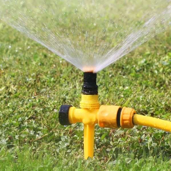 Penyiram Penyemprot Air Taman Putar Penyiram Tanaman Sprinkle Water 360 Spray