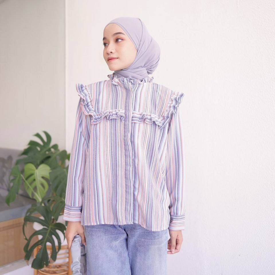 KEMEJA RUFFLE WANITA / KEMEJA KERJA WANITA / BAJU BUSUI / KEMEJA MOTIF GARIS / FELY BLOUSE DEEWIDIY