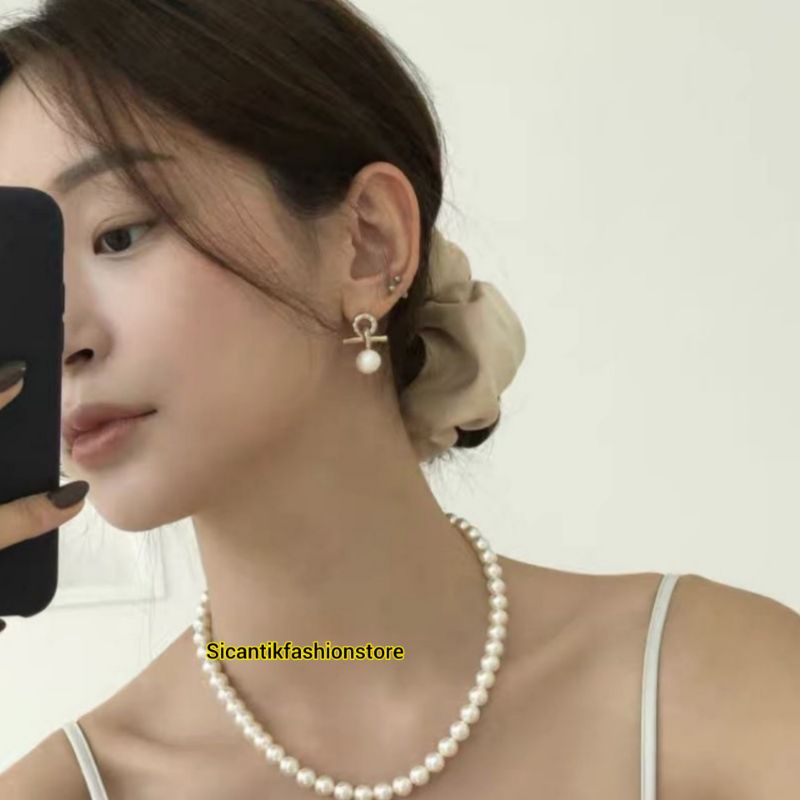 Kalung Mutiara Wanita Korean Style Dengan Motif Mutiara Polos Yang simple tapi terlihat Elegant dan Classy