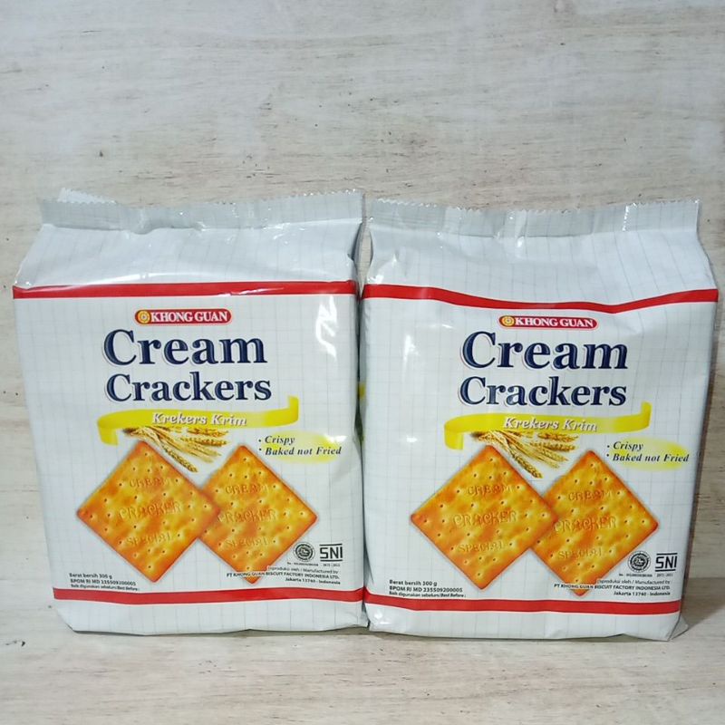 

Roti Kering Khong Guan Cream Crackers Gaben Biscuit Gabin Biskuit 300gr