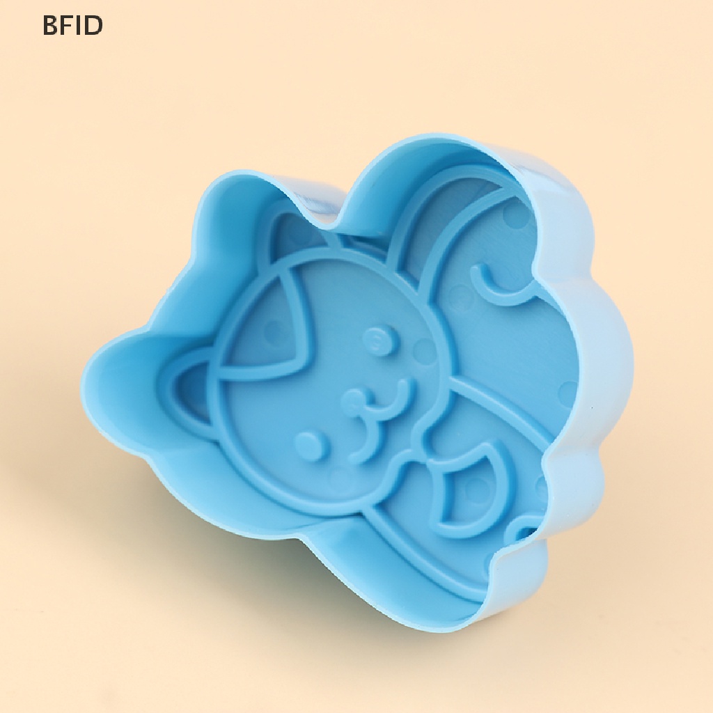 [BFID] 4pcs/set Cute Samll Dolphin Samll Seal Squirrel Bear Sandwich Cookie Mold Cutter [ID]