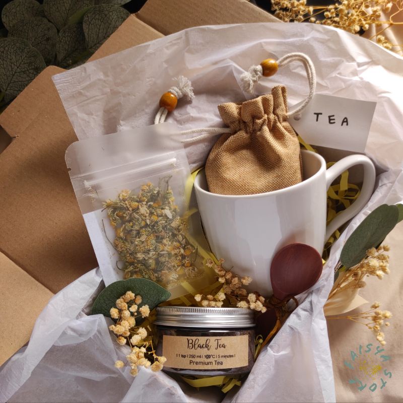 

faisya_store - hampers lebaran / souvenir / hampers nikah / kado pernikahan / kado wisuda / kado ulang tahun / kado anniversary / hampers teh / hampers mug / mug unik / teh bunga