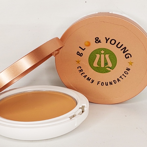 Liz Skincare Glow &amp; Young Compact Powder