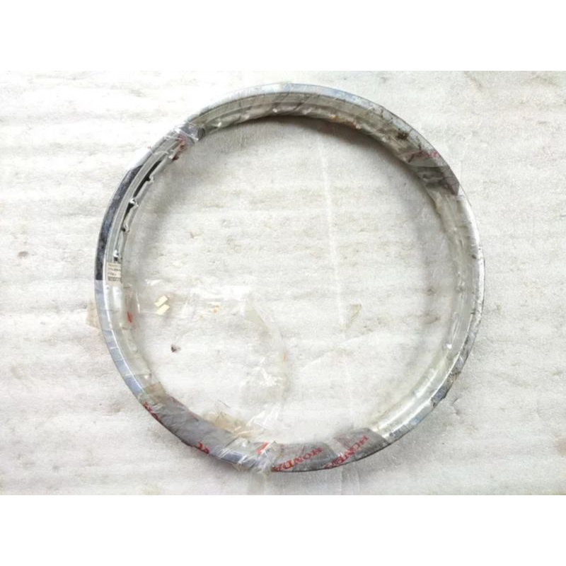 Velg belakang honda GL100 GL125 CB100 CB125 XL125 original nos