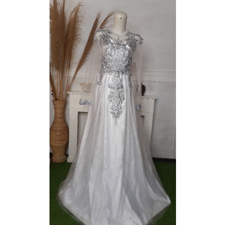 Gaun Akad Putih Payet Silver Preloved