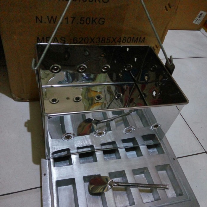 SATU SET CETAKAN KUE BALOK TUTUP ARANG
