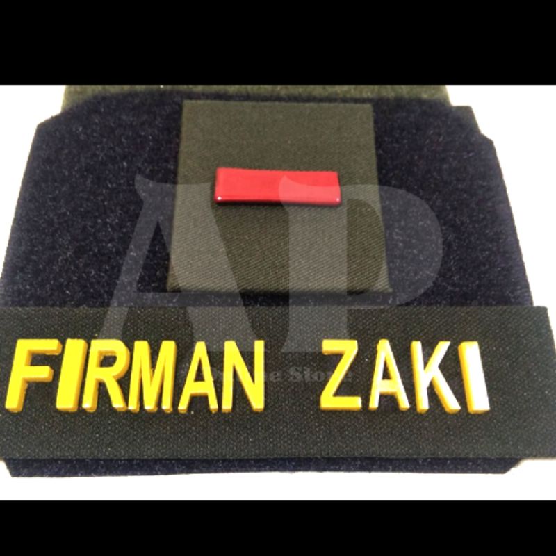 pangkat topi prada + nama timbul (logam)