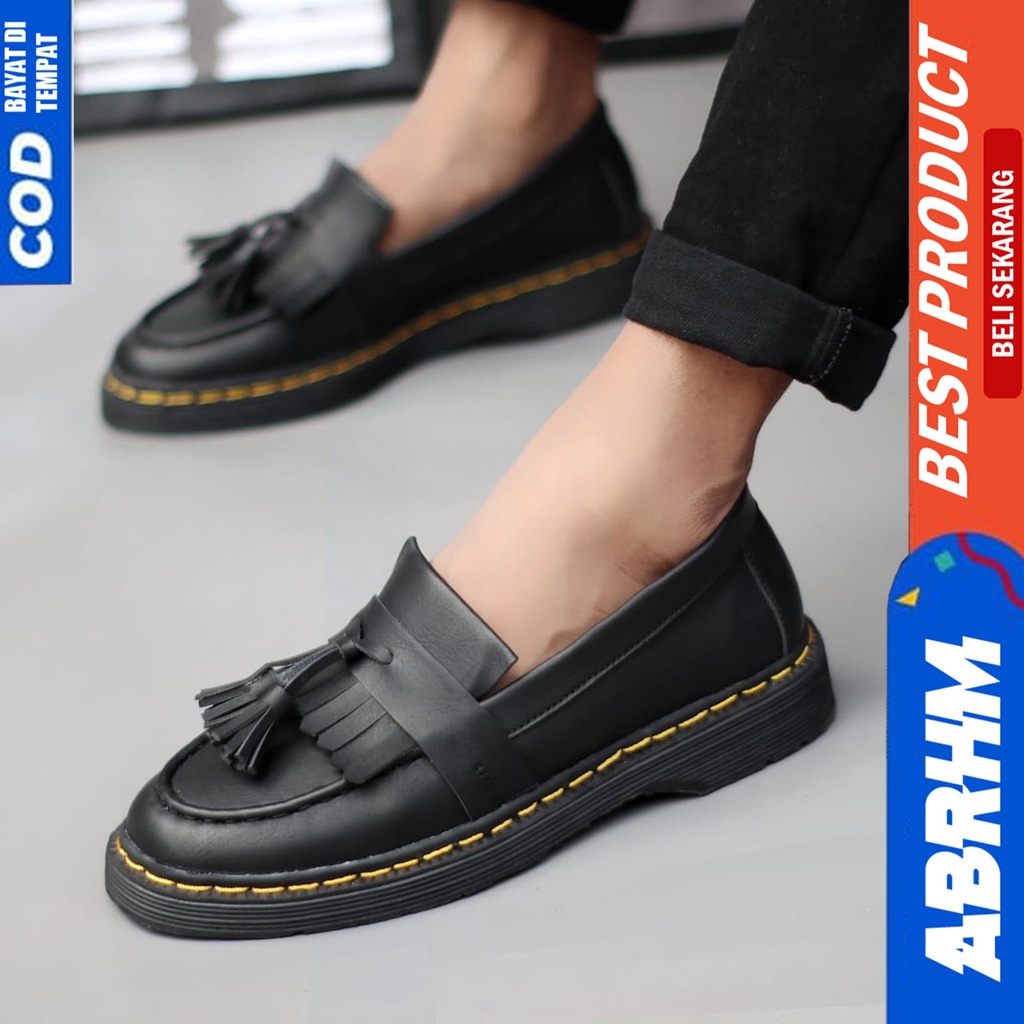 Sepatu Loafers Pria Docmart Tassel Formal Pantofel Kerja Kantor Hitam Abrhm