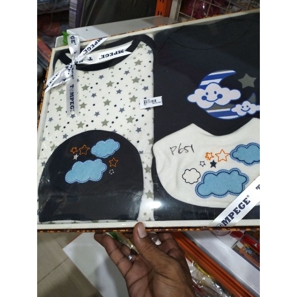 baju bayi 0-3 bulan