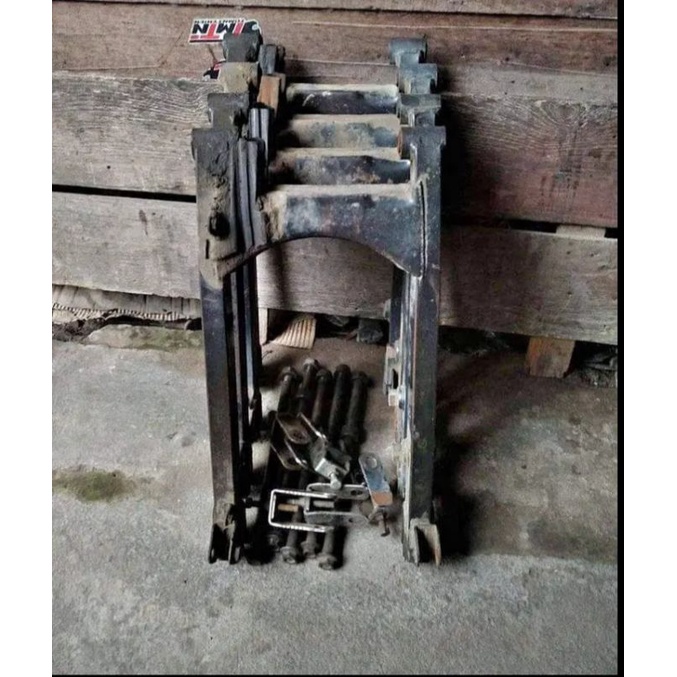 SWING ARM ORIGINAL COPOTAN MEGAPRO/GL PRO