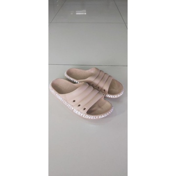 Sandal Wanita Q-4 L Slip On Jelly Soft  Sandal Rumah Empuk Anti Slip