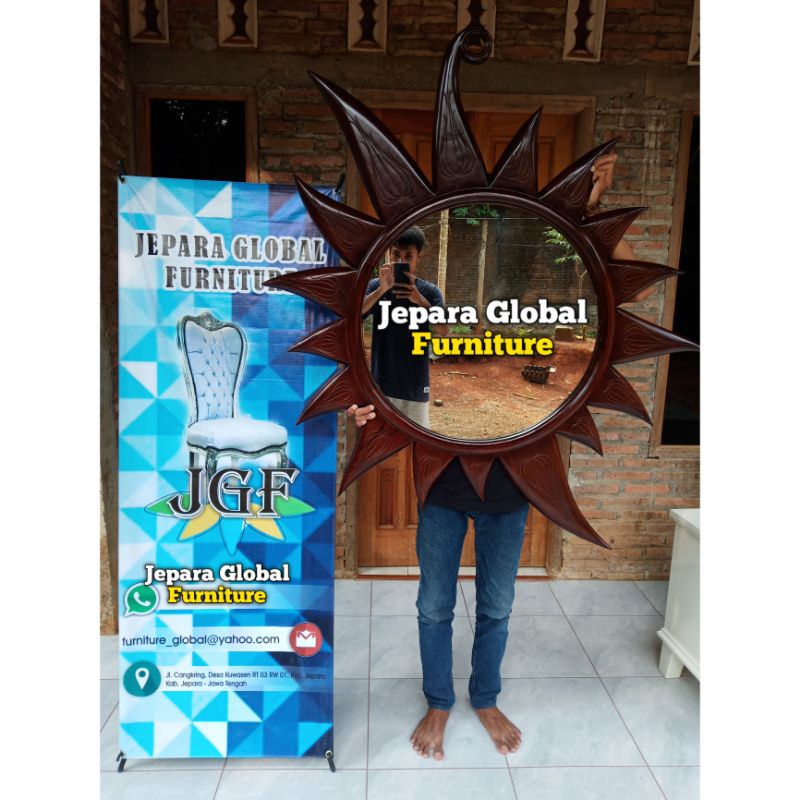 Figura Cermin Ukir Jati matahari Lengkung ( mirror frame,kaca cermin jati,kaca cermin murah )