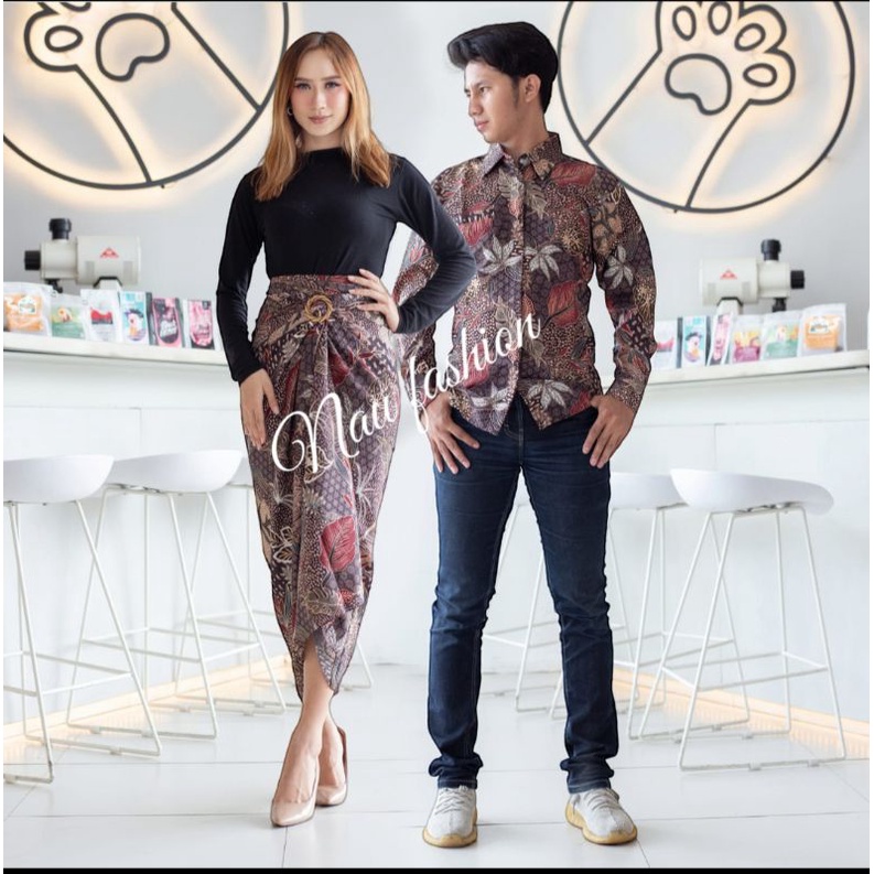 Couple rok lilit batik dengan kemeja batik//couple batik keluarga//couple tunangan//batik remaja//rok lilit//kain serut//batik anak