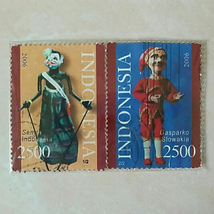 

(AB) Perangko Indonesia 2006 Indonesia Slowakia Set Lengkap 2pcs Used