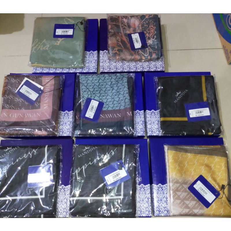 Mandjha 8 Pcs Ivan Gunawan Fashion Scarf Motif Original Free Box Chic Pyramid Brown, Hope Black (2 P