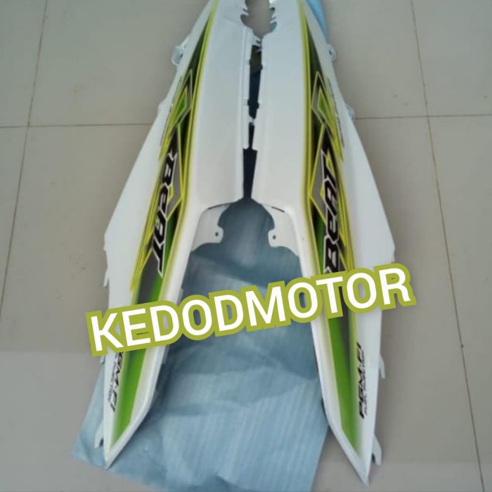 Cover Body Bodi Belakang - Samping Beat Fi 2013-2015 Putih + Striping