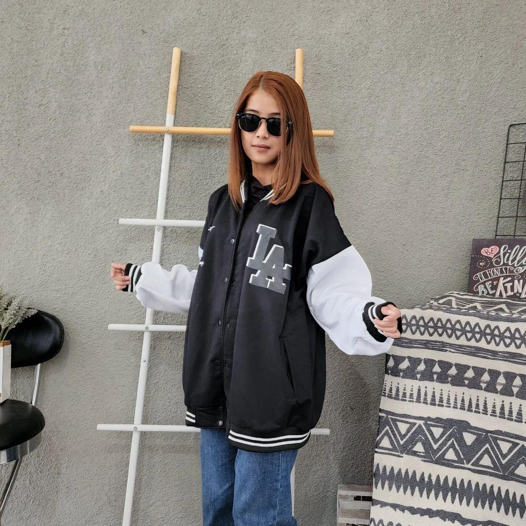 Jaket Sweater Baseball bisa untuk pria/wanita size L XXL