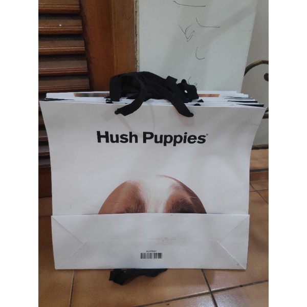 Paper Bag Hush Puppies besar (Untuk model totebag) HANYA DISERTAI PEMBELIAN TAS