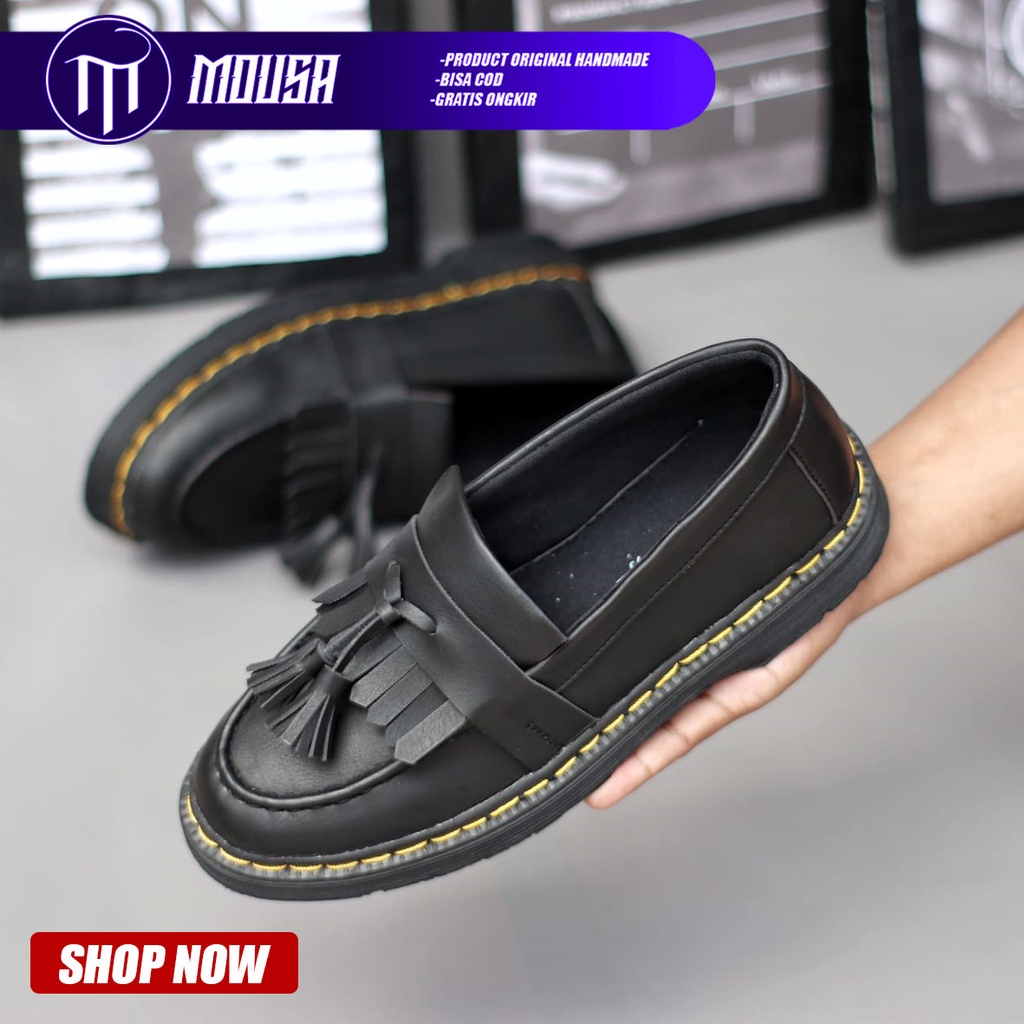 Sepatu Slip On Pantofel Docmart Pria Hitam Mousa Martin