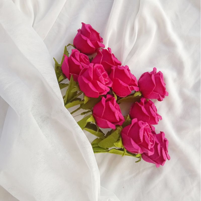 bunga mawar kuncup dari kain flanel pesanan kak wulan