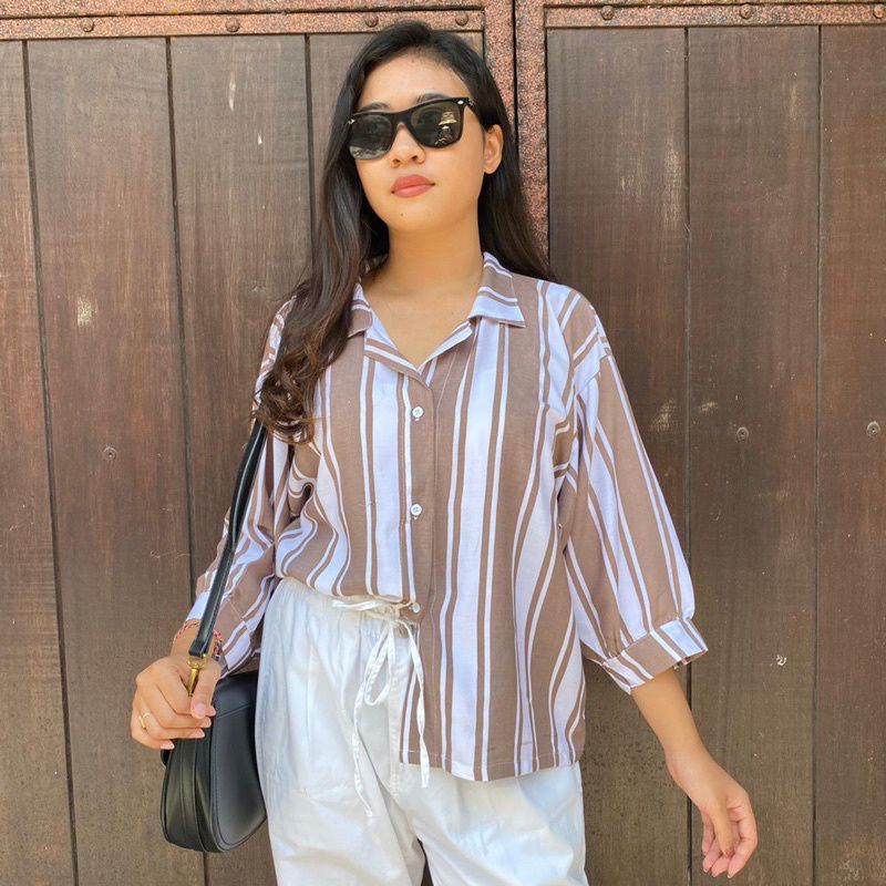 Kemeja Batwing Motif Salur Kemeja Rayon Wanita