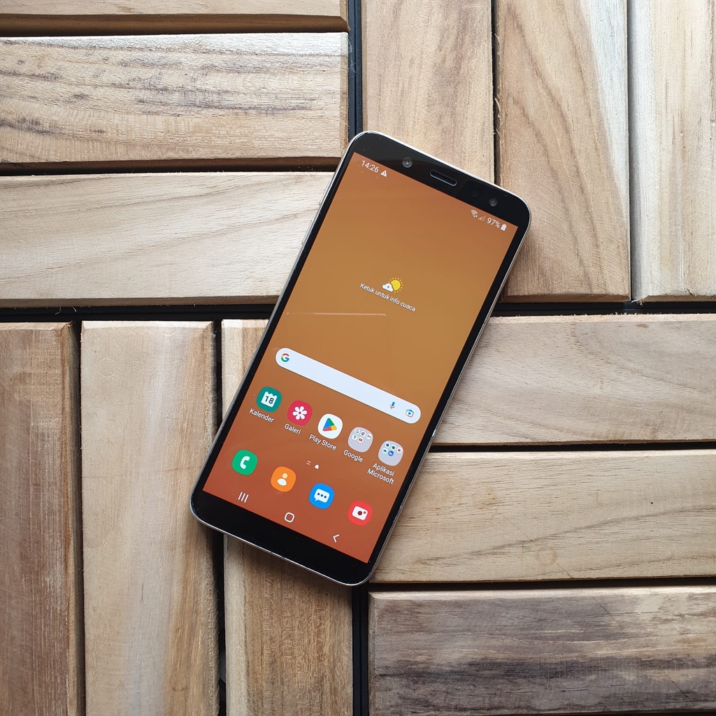 HANDPHONE MINUS SAMSUNG J6 3/32GB (MINUS) SECOND SEKEN BEKAS MURAH