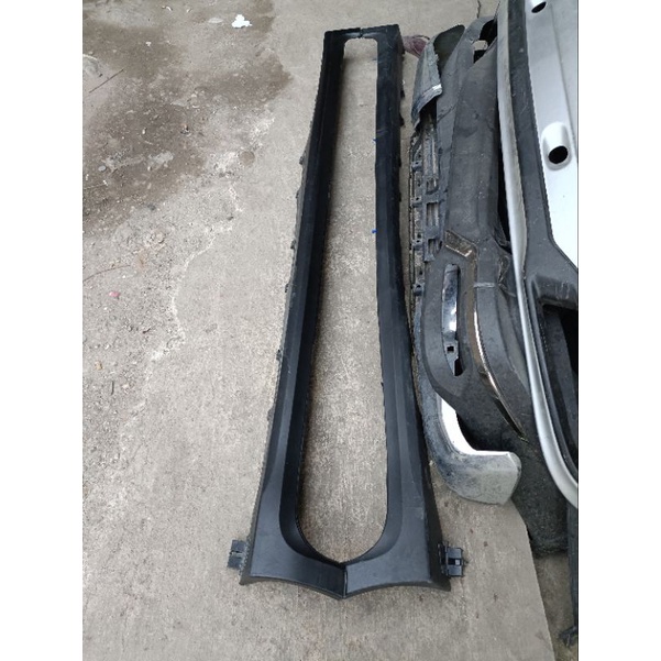 sideskirt innova reborn venturer 2021