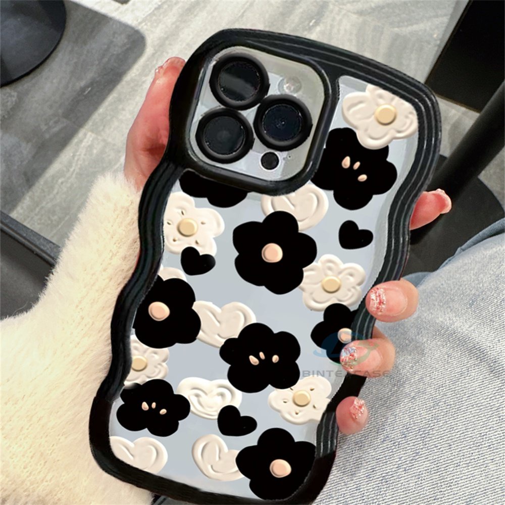 Iphone 14 14 Pro MAX IPhone13 Pro MAX 11PRO 11PRO Max12 12Pro MAX X XR XS Max6 6S 7 8 Plus Hitam Putih Motif Kotak-Kotak Dan Bunga Tepi Melengkung Casing Handphone TPU Binteacase