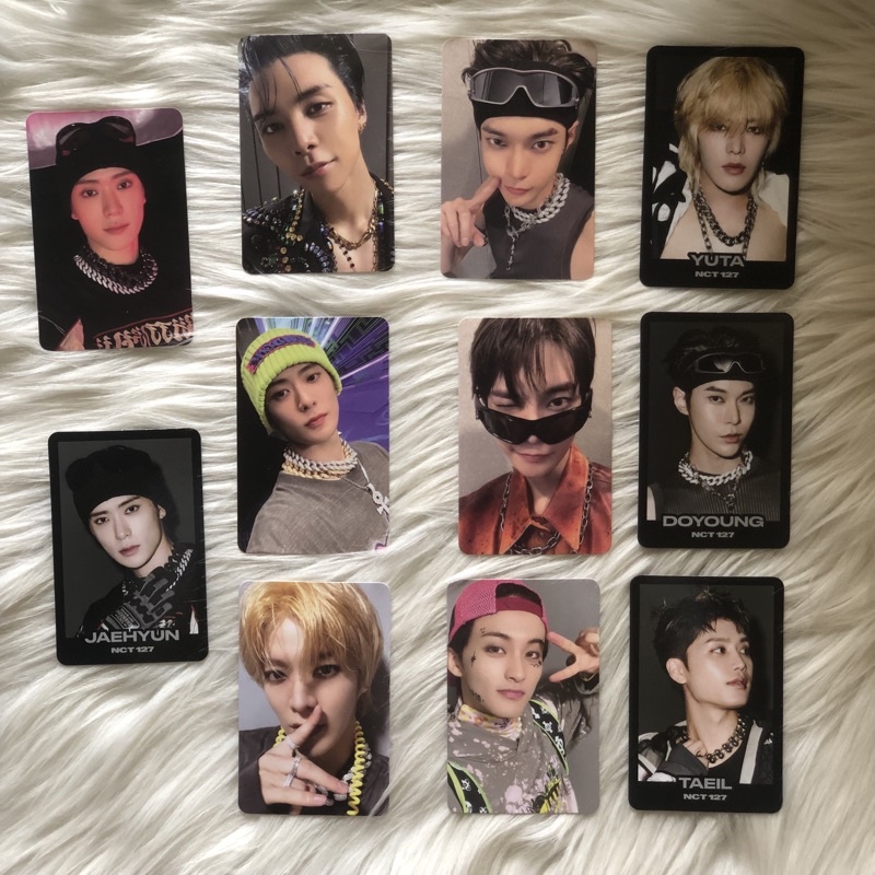NCT 127 “2 BADDIES” RANDOM TRADING CARD - 2 baddies photocard taeil yuta johnny taeyong doyoung jaeh