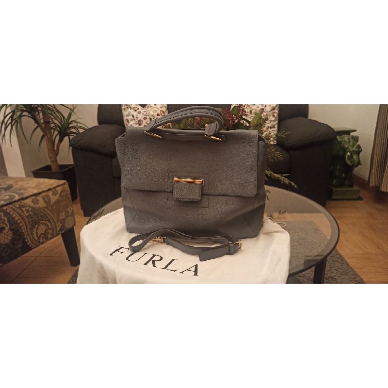 Preloved furla Artesia Bag