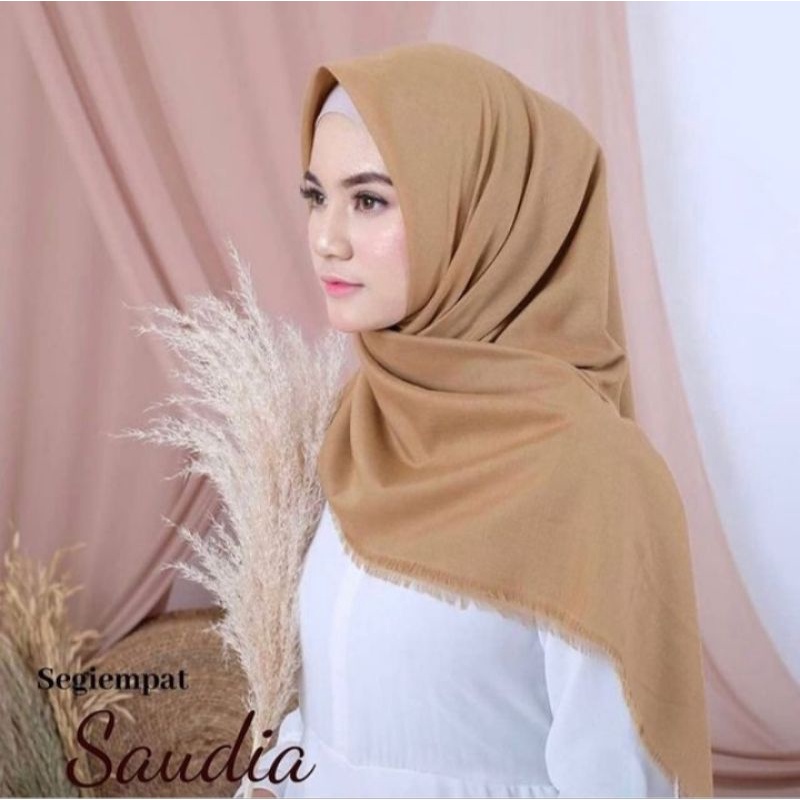 SEGIEMPAT SAUDIA RAWIS / SAUDIA RAWIS