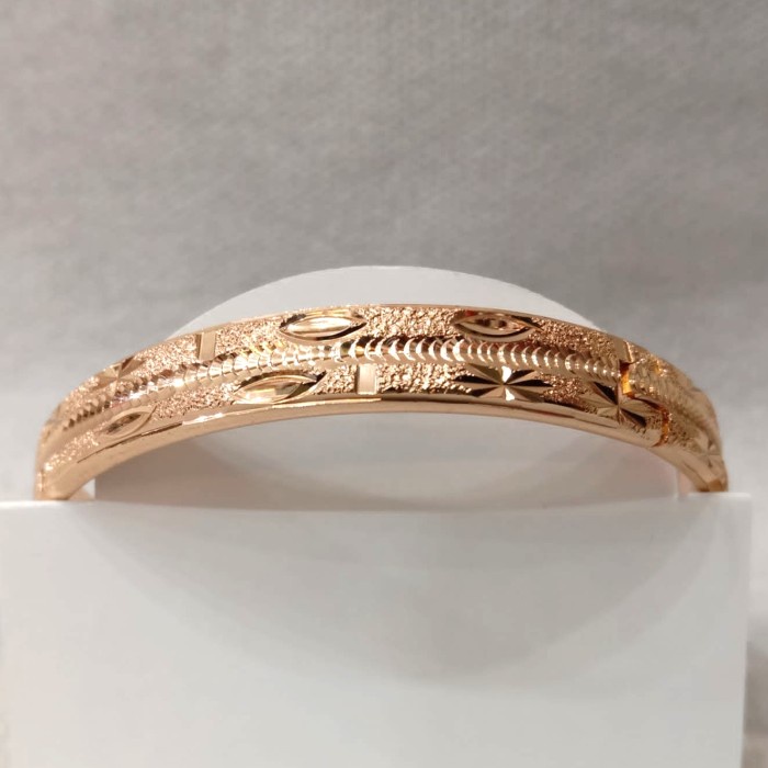 Gelang Xuping asli Kaku Polos / Gelang Dewasa (03020082)