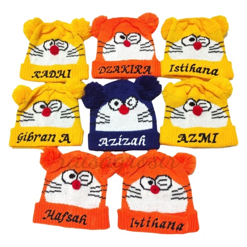 Kupluk pompom karakter doraemon bordir nama &amp; polosan