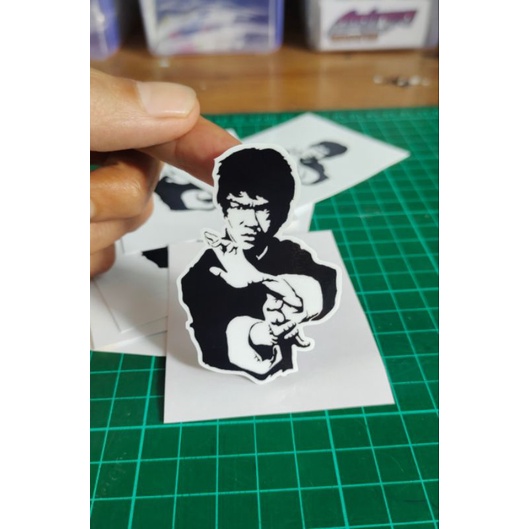 

stiker print bruce lee custom stiker murah keren lucu